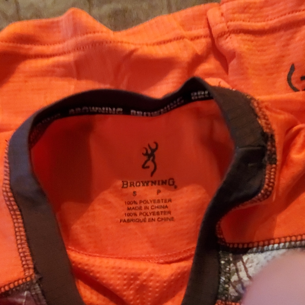 3 shirts - Picture 4 of 6